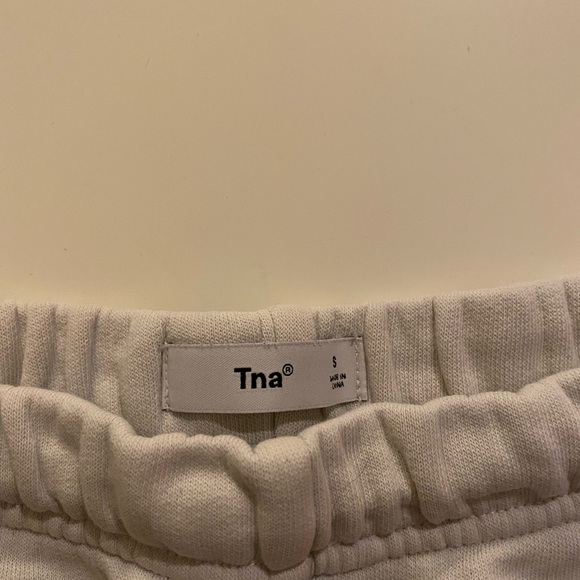 TNA airy fleece sweat short - Picture 2 of 2
